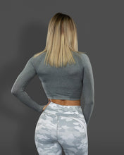 Load image into Gallery viewer, Amore Seamless Long Sleeve Crop Grey