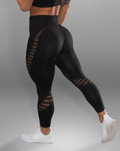 Load image into Gallery viewer, Amore Seamless Black Leggings
